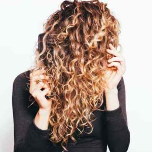 Try this Latest Curly Hair Styles in Summer